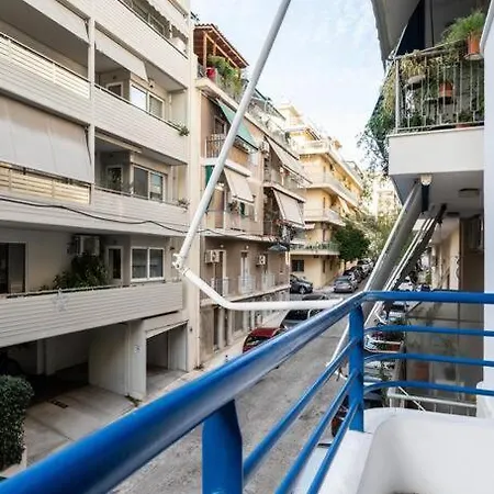 Luminous And Calm 2 Bedroom 7 Minutes To Metro In Koukaki *